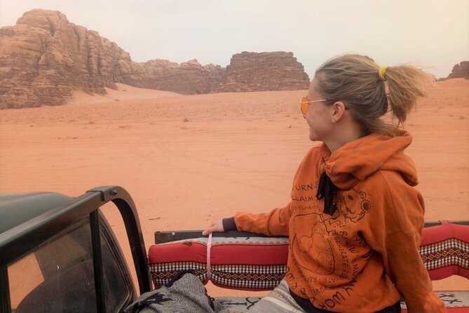 Private Full Day Jeep Tour in the Desert - Services Provided