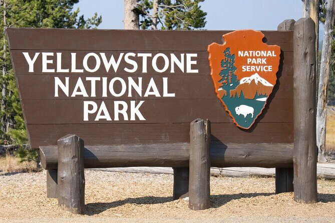 Private Full Day Luxury Tour at Yellowstone Park - Good To Know