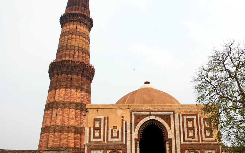 Private Full-Day Old & New Delhi Sightseeing Tour with Local Guide - Qutub Minar: a major monument on the route