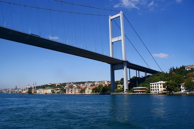 Private Full-Day Sightseeing Tour in Istanbul - In-Vehicle Amenities