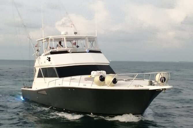 Private Full-Day Tour by Yatch in Cancún - Highlights and Attractions Covered