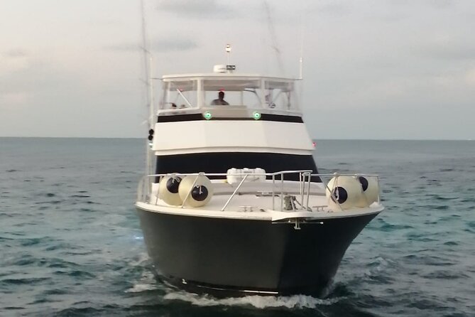 Private Full-Day Tour by Yatch in Cancún - Common Questions