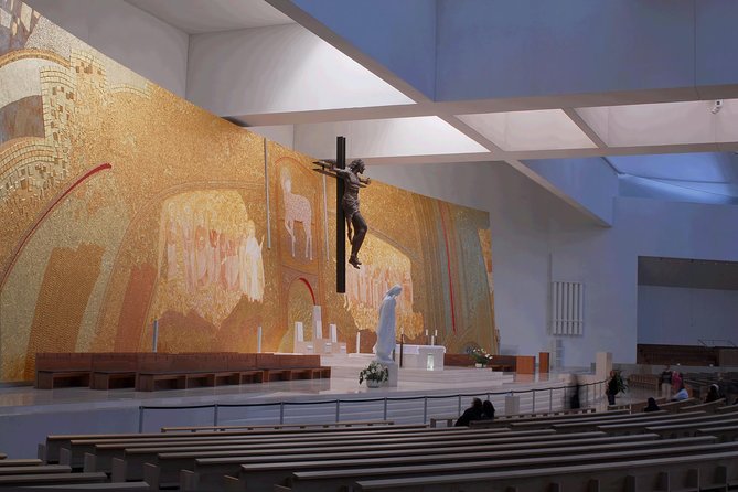 Private Full Day Tour - Fatima, Batalha, Nazare, and Obidos From Lisbon - Tour Duration and Logistics