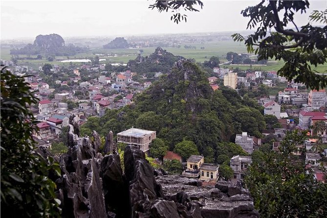Private Full-Day Tour: Hanoi-Thay Pagoda-Tay Phuong Pagoda-Van Phuc Silk Village - Common Questions