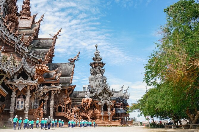 Private Full Day Tour in Pattaya DT3 - Common Questions