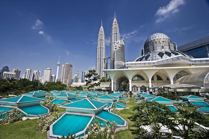 Private Full-Day Tour Includes Petronas Twin Towers & Batu Caves - The Sum Up
