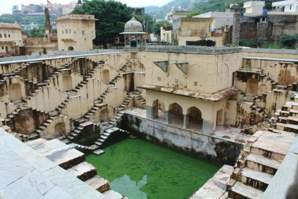Private Full-Day Tour of Jaipur With Driver and Guide - Itinerary