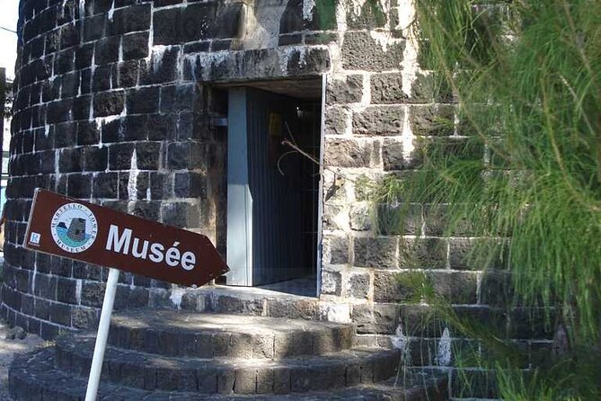 Private Full-Day Tour of the West & South-West of Mauritius - Tour Description