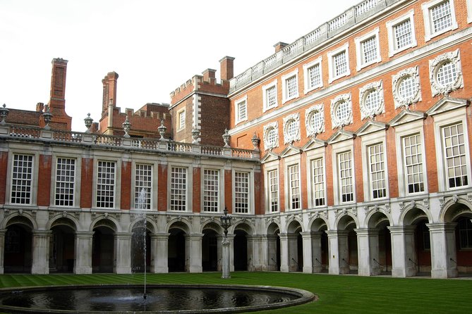Private Full Day Tour of Windsor Castle and Hampton Court Palace From London - Common Questions
