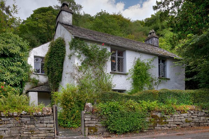 Private Full Day Tour to Enchanting Lakes and Literary Lore - Common Questions