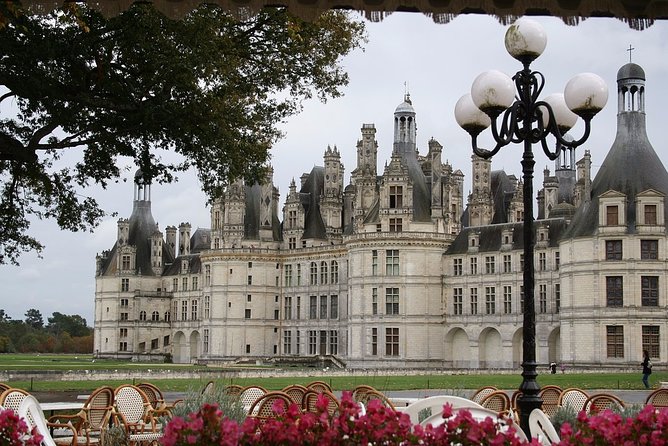 Private Full Day Tour to Loire Valley From Paris With Hotel Pick up - Hotel Pickup