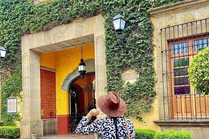 Private Full-Day Tour to Tequila Visiting Tequilera José Cuervo - Who Should Consider This Tour?