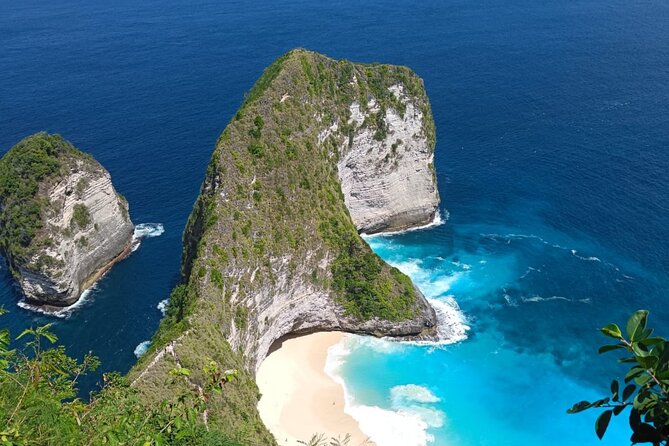 Private Full Day Tour to Visit the Best Places in West Nusa Penida Island - Itinerary Overview