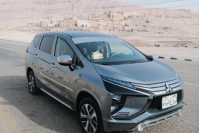 Private Full-Day Tour to West and East Bank - Expert Tour Guide