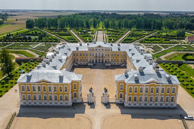 Private Full-Day Trip to Hill of Crosses, Rundale Palace & Bauska - Itinerary and Time Allocation