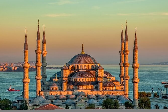 Private Full Day Walking Tour in Istanbul With Transfer - Weather and Minimum Traveler Requirements