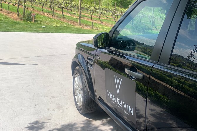 Private Full-Day Wineries Tour With Lunch, Canberra Region - Tasting Experience