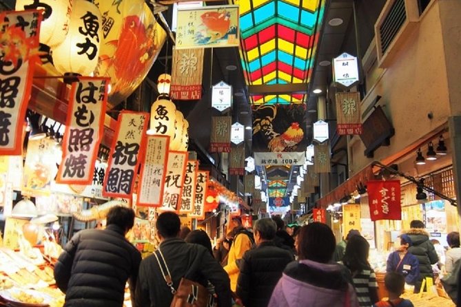 Private Fushimi Inari Sightseeing and Nishiki Food Tour - Expert Local Guide