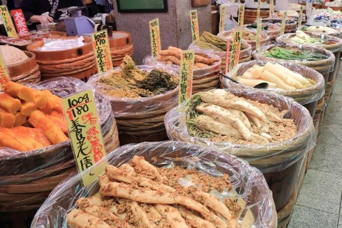 Private Fushimi Inari Sightseeing and Nishiki Food Tour - Common Questions