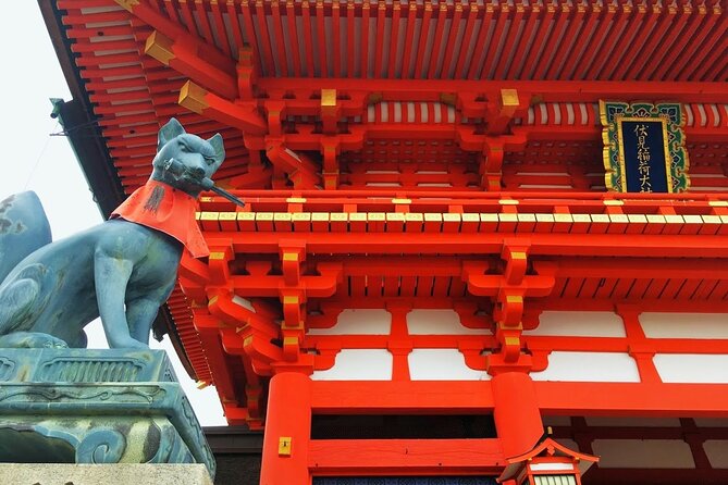 Private Fushimi Red Gates & Secret Bamboo Mountain Trekking Tour - Tour Overview