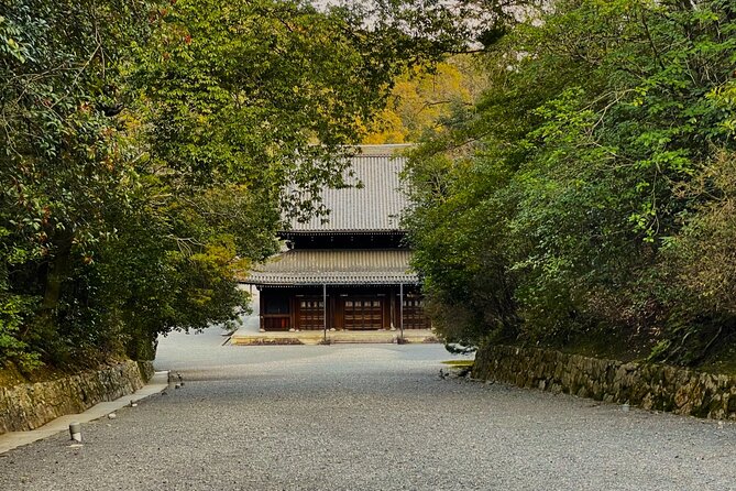 Private Fushimi Red Gates & Secret Bamboo Mountain Trekking Tour - Directions for the Tour