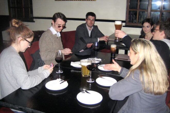 Private Gangster Tour: 2-Hour Shanghai Walking Tour - Tour Experiences