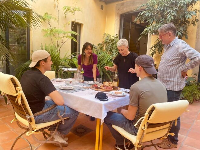 PRIVATE GASTRONOMIC EXPERIENCE IN A LOCAL HOME - Captivating Conversations