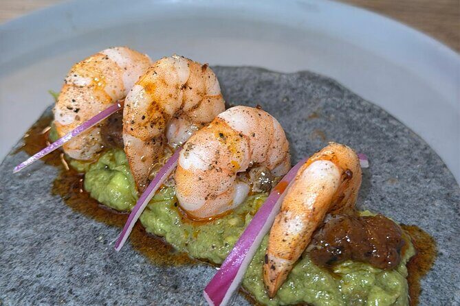 Private gastronomic tour Seafood & Drinks - All incluided - An Overview of the Tour Experience