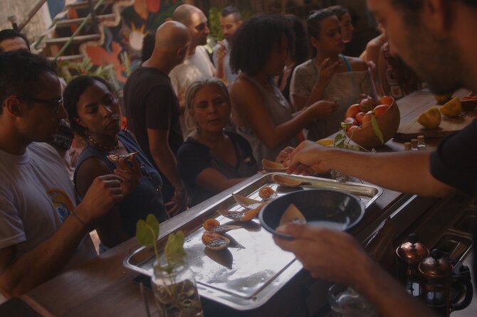 Private Getsemani Family Fruit Experience in Cartagena - The Sum Up
