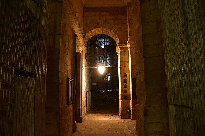 Private Ghosts and Gore Walking Tour of London - Tour Inclusions