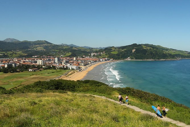 Private Gipuzkoa Coast Tour From San Sebastian With Lunch - Inclusions and Services