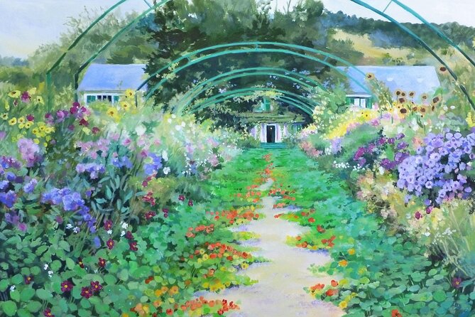 Private Giverny and Montmartre Tour With Pickup - Common Questions