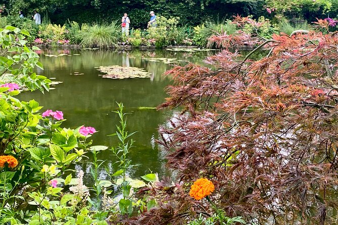 Private Giverny Versailles Day Trip With Lunch, Trianon & Gardens - Pricing and Reservation