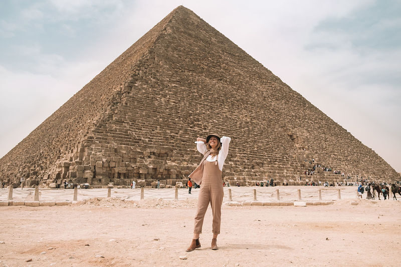 Private Giza Pyramids & 9 Pyramids Lounge VIP Experience - Starting with pickup in Cairo or Giza