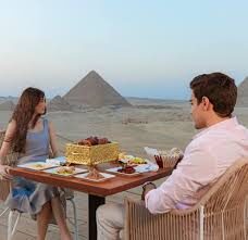 Private Giza Pyramids & 9 Pyramids Lounge VIP Experience - Lunch at 9 Pyramids Lounge