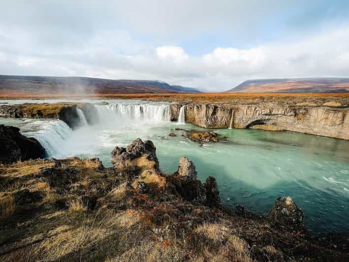 PRIVATE Godafoss Waterfall, Myvatn and Baths - Good To Know