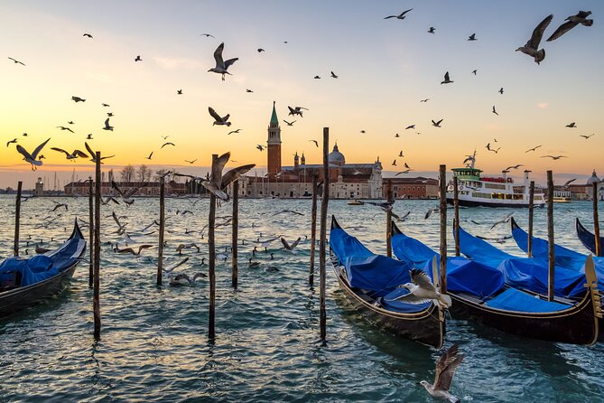 Private Gondola Tour in Venice off the Beaten Track - Overview of the Experience