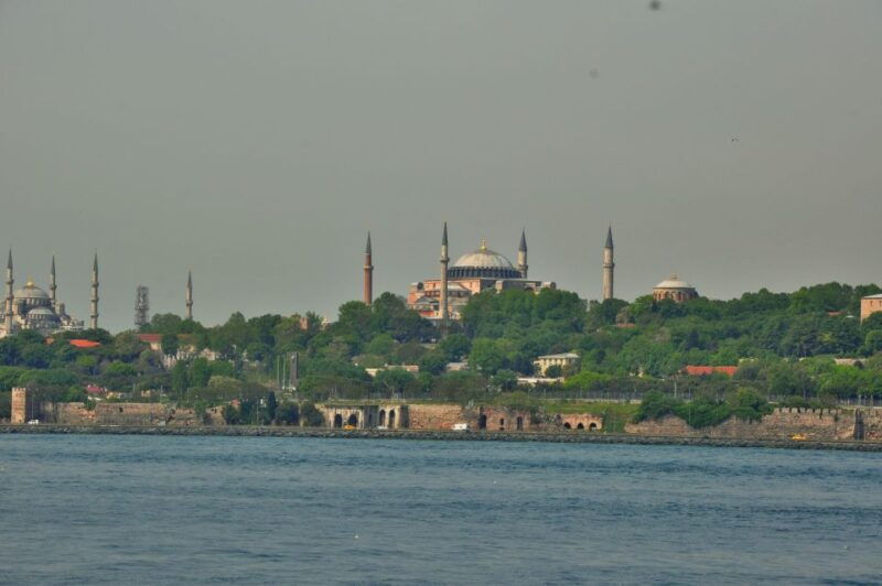 Private GOURMET FOOD Tour of Istanbul's Two Continents - An In-Depth Look at the Tour Experience