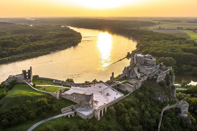 Private Grand City Tour in Bratislava With Devin Castle - Tour Overview