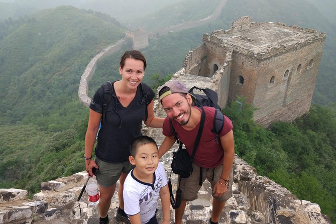 Private Great Wall Hiking Tour From Simatai West to Jinshanling - Tour Inclusions