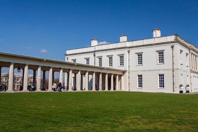 Private Greenwich Heritage Photography Tour - Background