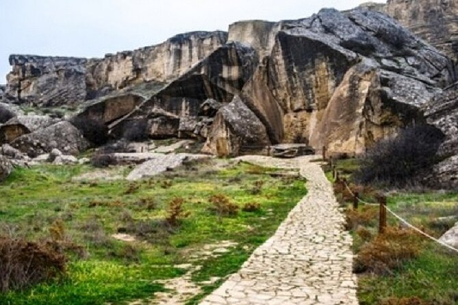 Private & Group Lunch Included Qobustan & Absheron Full Day Tour - What To Expect