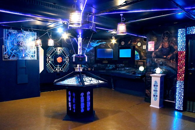 Private Group Puzzle-Solving Adventure Game: Spaceship - Common Questions