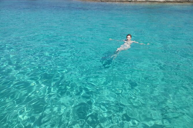Private Group. Swimming and Relax in Beautiful Beaches - Benefits of Privacy and Exclusivity