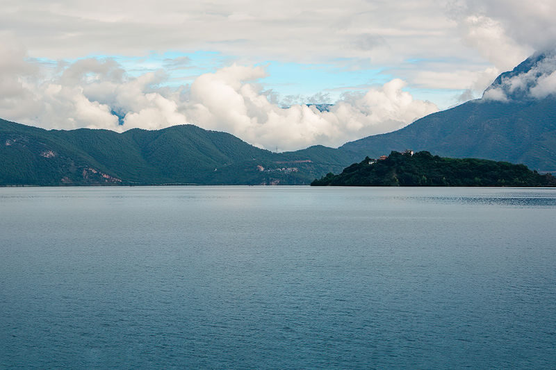 Private Group: Yunnan Dali Lijiang Lugu Lake 4-Day Tour - What to know before you book