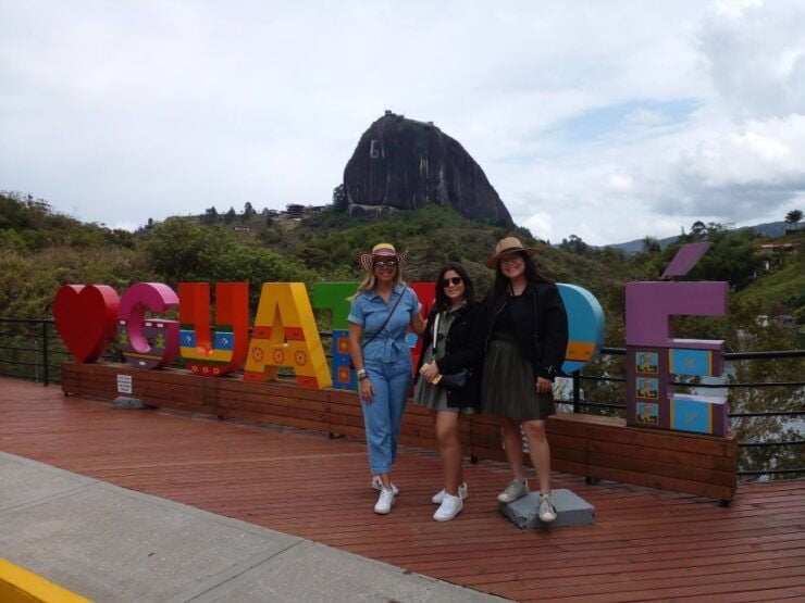 Private Guatape Peñol Tour: Friend for a Day - Activity Details