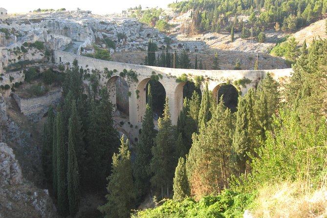 Private Guide Gravina in Puglia, Hidden Treasures Underneath a Jewel-Town - Visit 18th-Century Viaduct Bridge