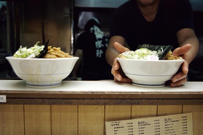 Private Guided Bar Hopping With Food and Drink Tour in Shinjuku - Tour Details
