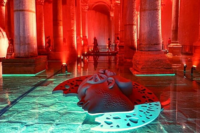 Private Guided Basilica Cistern and Topkapi Palace With Skip Line - Highlights of the Basilica Cistern