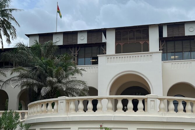 Private Guided City Tour in Lomé - Lunch Provided